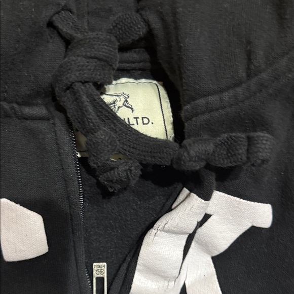 Ecko Unlimited Black Full Zip Hoodie with White Accents - Picture 12 of 12